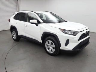 2019 Toyota RAV4 with Super White Exterior