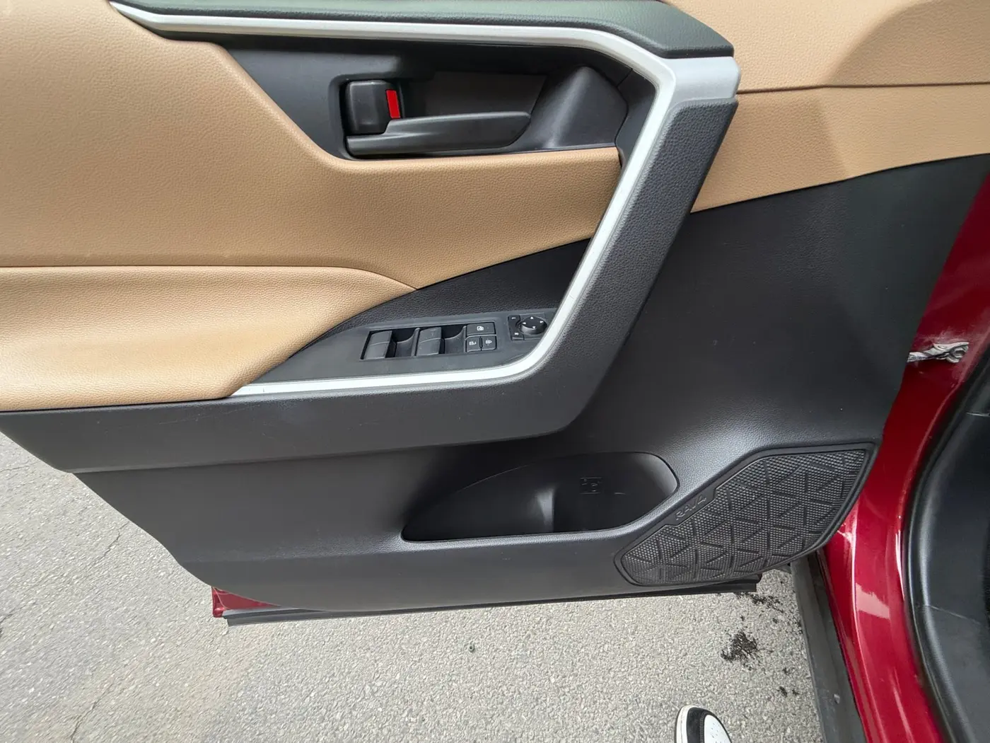 2020 Toyota RAV4 - $24,954
