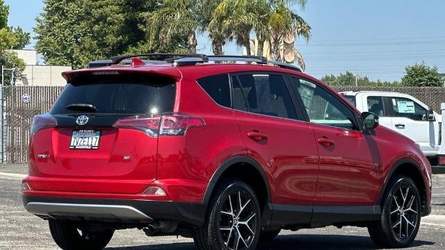 2017 Toyota RAV4 SE