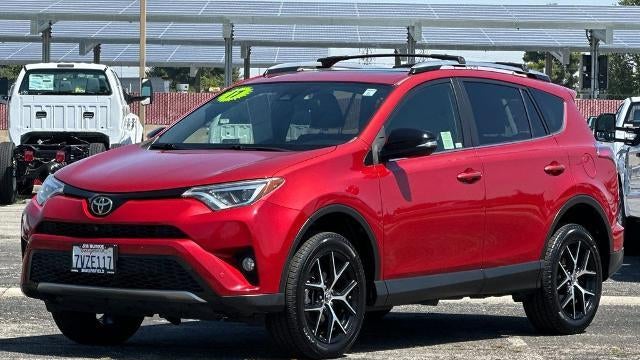 2017 Toyota RAV4 SE