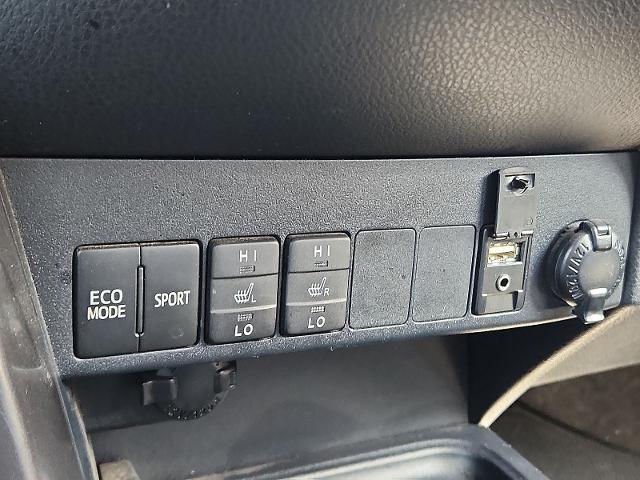 2017 Toyota RAV4 - $22,995