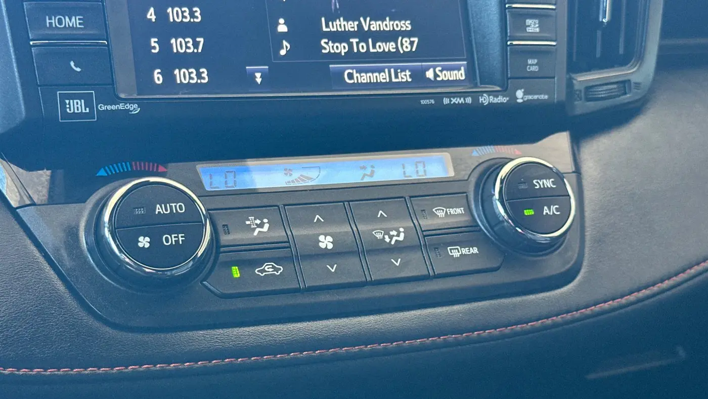 2016 Toyota RAV4 SE