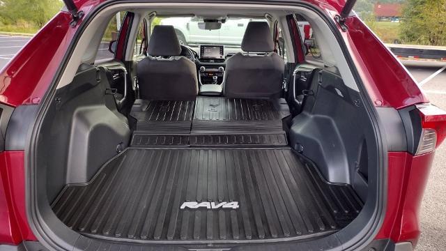 2019 Toyota RAV4 - $19,999