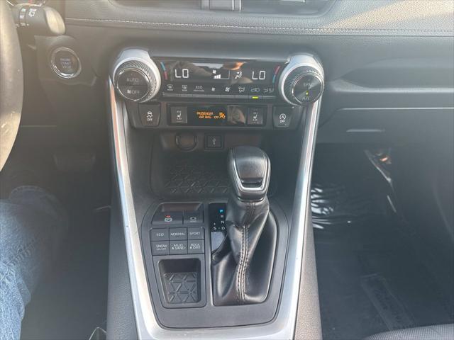 2020 Toyota RAV4 - $24,598