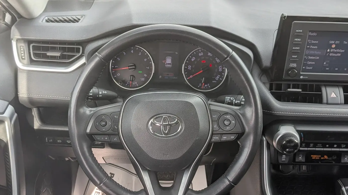 2020 Toyota RAV4 XLE