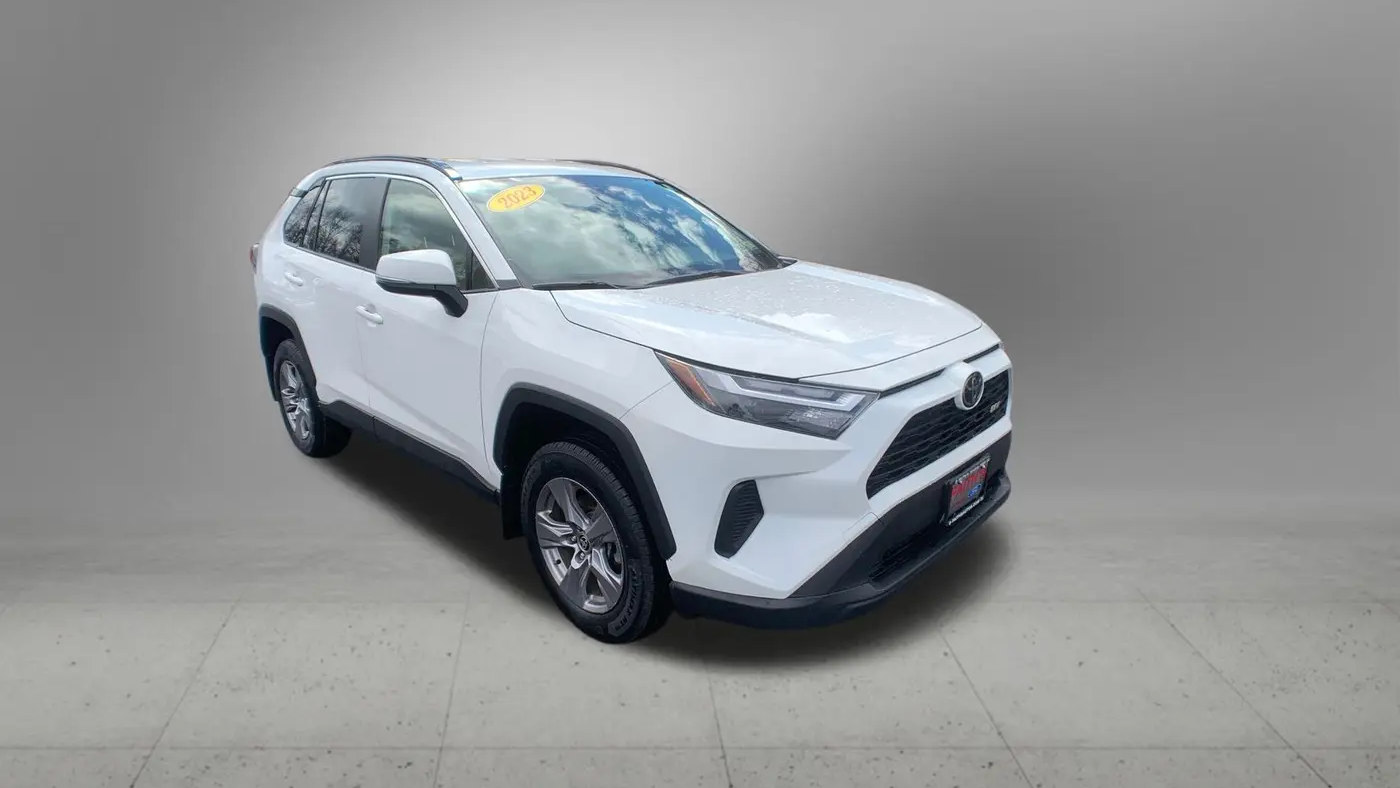 2023 Toyota RAV4 XLE
