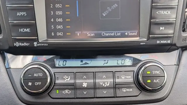 2017 Toyota RAV4 XLE