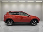 2016 RAV4 Thumbnail 29