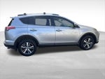 2018 RAV4 Thumbnail 9