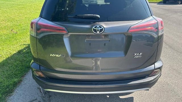2018 Toyota RAV4 XLE