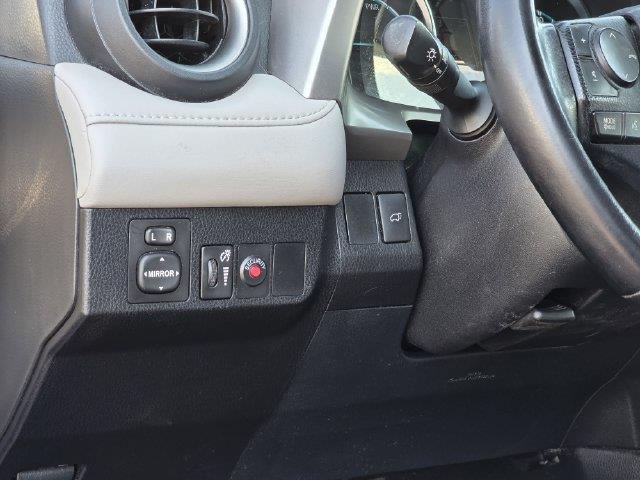 2016 Toyota RAV4 - $11,775