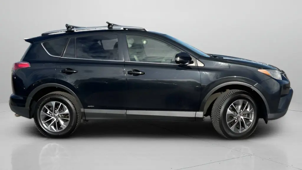 2016 Toyota RAV4 Hybrid XLE