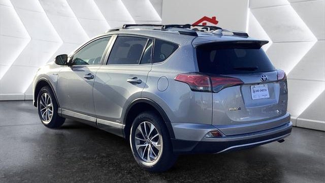 2018 Toyota RAV4 Hybrid XLE