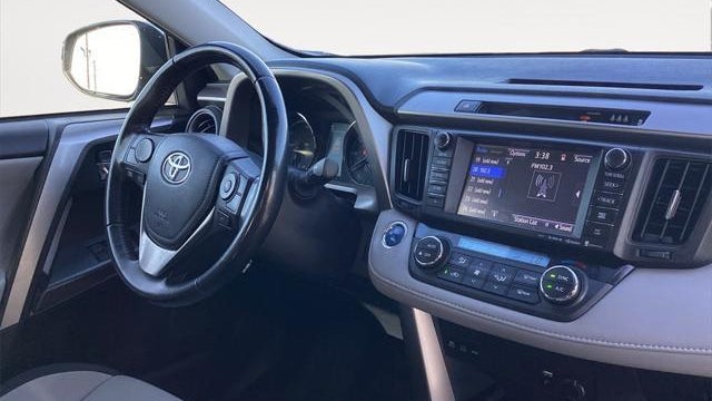 2018 Toyota RAV4 Hybrid XLE
