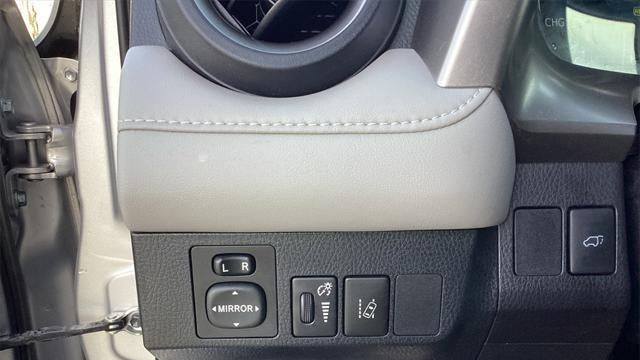 2018 Toyota RAV4 Hybrid XLE