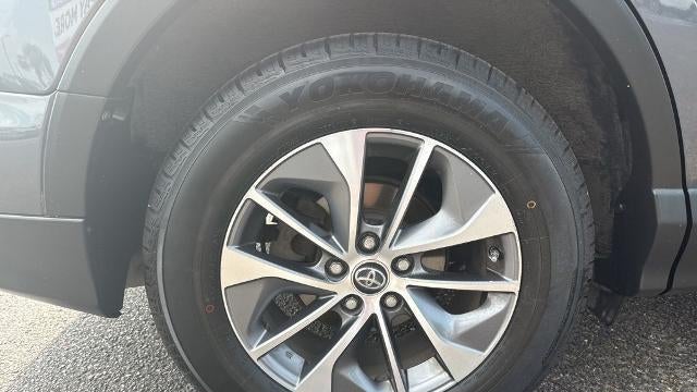 2016 Toyota RAV4 Hybrid XLE