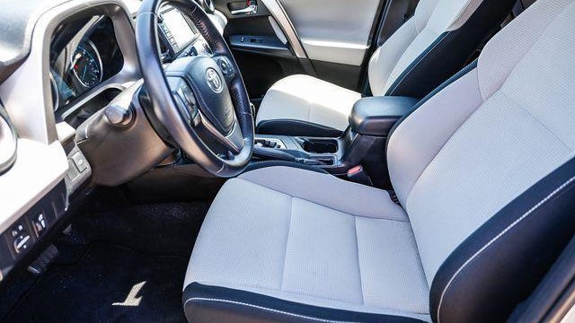 2016 Toyota RAV4 Hybrid XLE