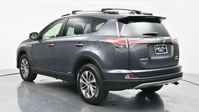 2017 Toyota RAV4 Hybrid LE Plus