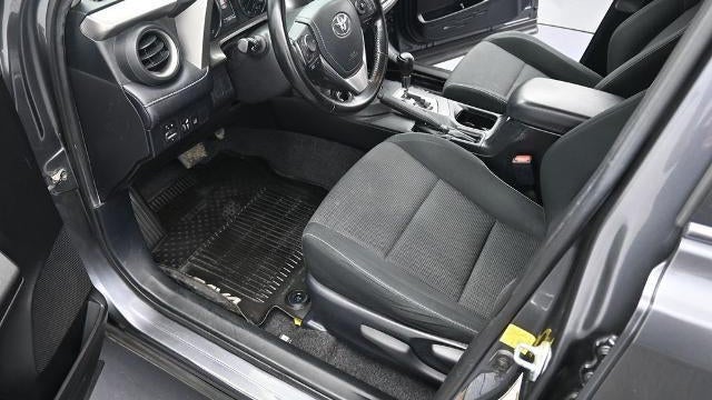 2017 Toyota RAV4 Hybrid LE Plus