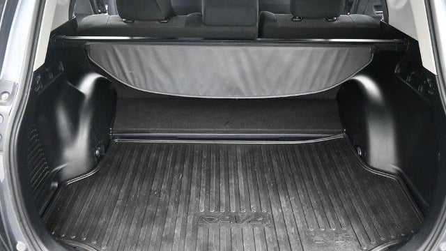 2017 Toyota RAV4 Hybrid LE Plus