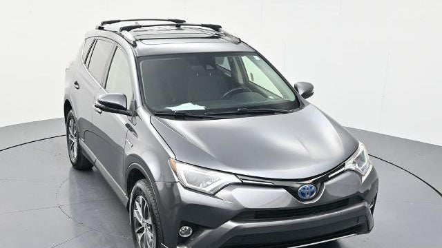 2017 Toyota RAV4 Hybrid LE Plus