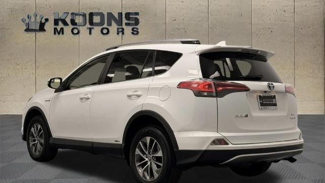 2018 Toyota RAV4 Hybrid XLE