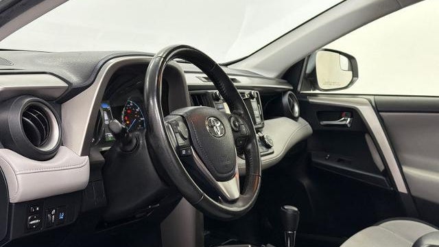 2018 Toyota RAV4 Hybrid XLE