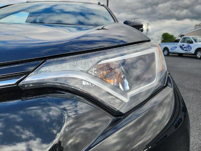 2016 Toyota RAV4 - $17,744