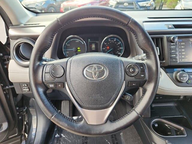 2016 Toyota RAV4 - $17,744