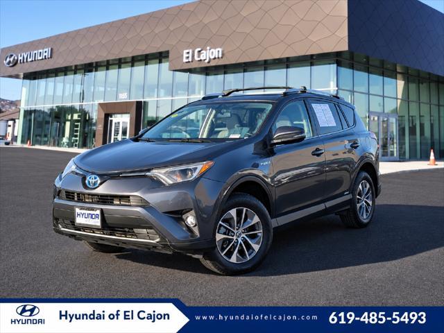 2016 Toyota RAV4 - $19,998