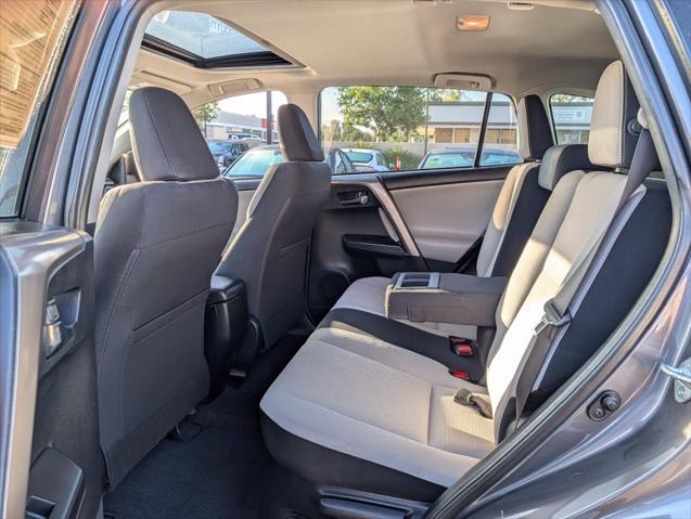 2016 Toyota RAV4 - $19,998