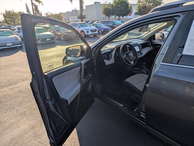 2016 Toyota RAV4 - $19,998