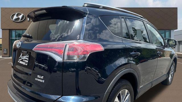 2017 Toyota RAV4 Hybrid XLE
