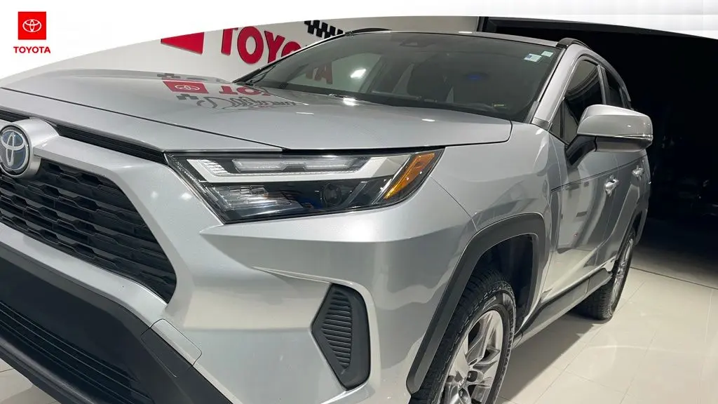 2022 Toyota RAV4 Hybrid XLE
