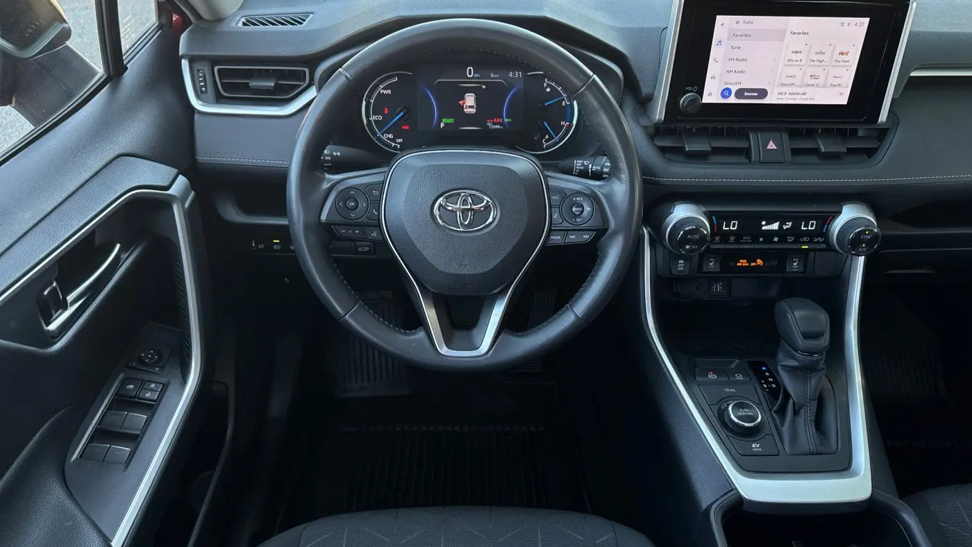 2024 Toyota RAV4 Hybrid XLE