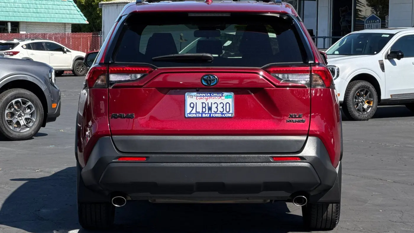 2024 Toyota RAV4 Hybrid XLE