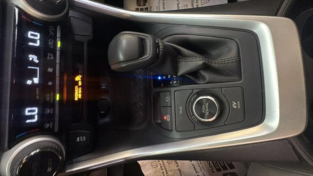 2019 Toyota RAV4 Hybrid XLE