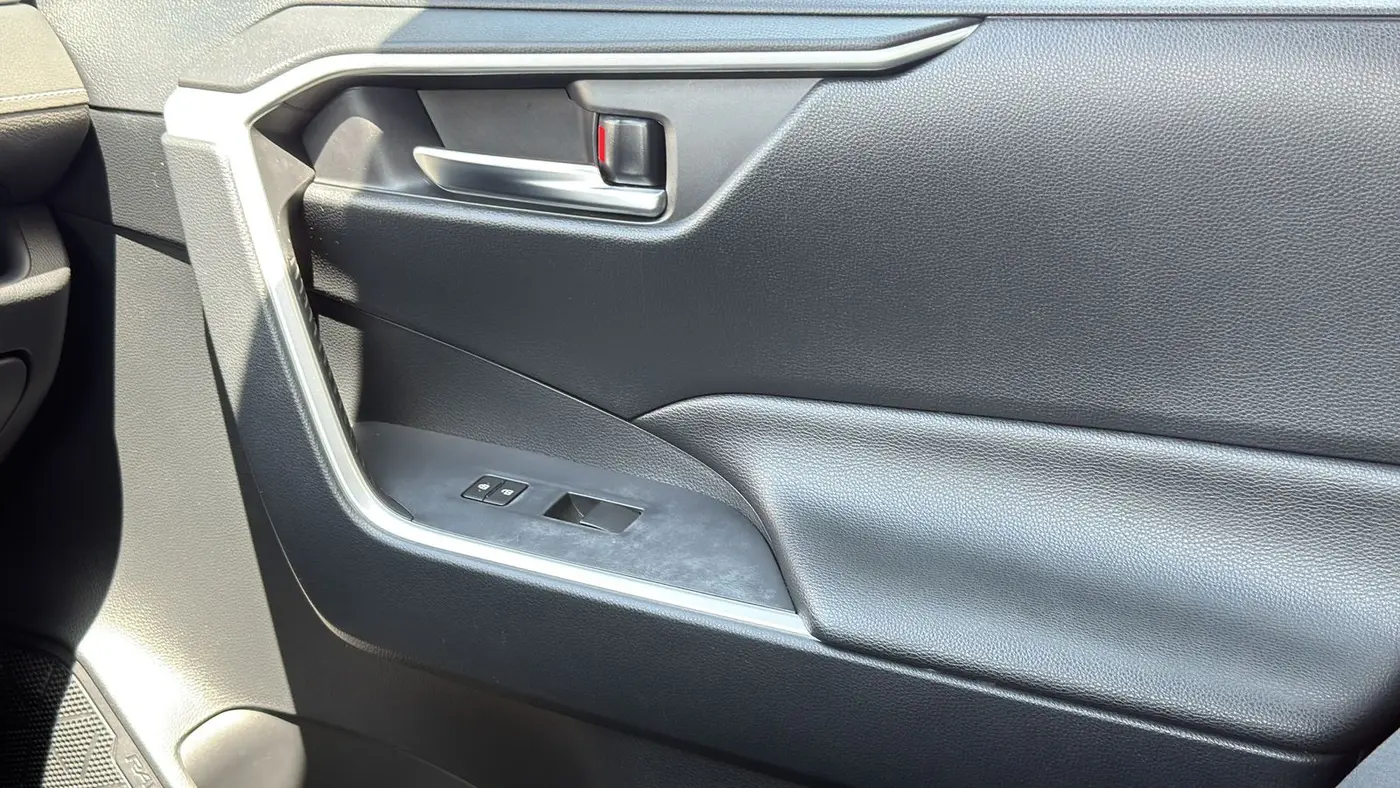 2019 Toyota RAV4 - $21,215