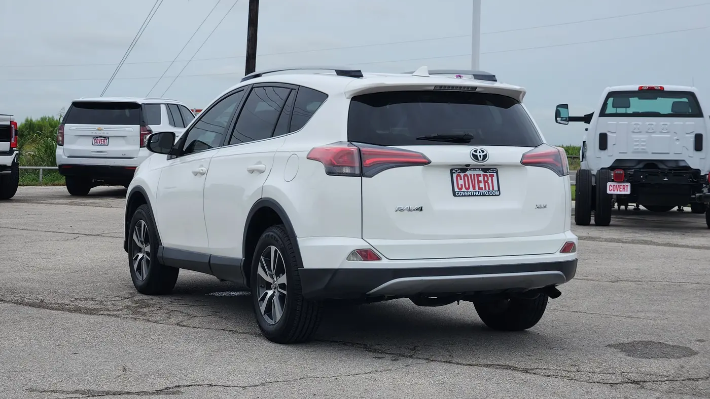 2017 Toyota RAV4 XLE