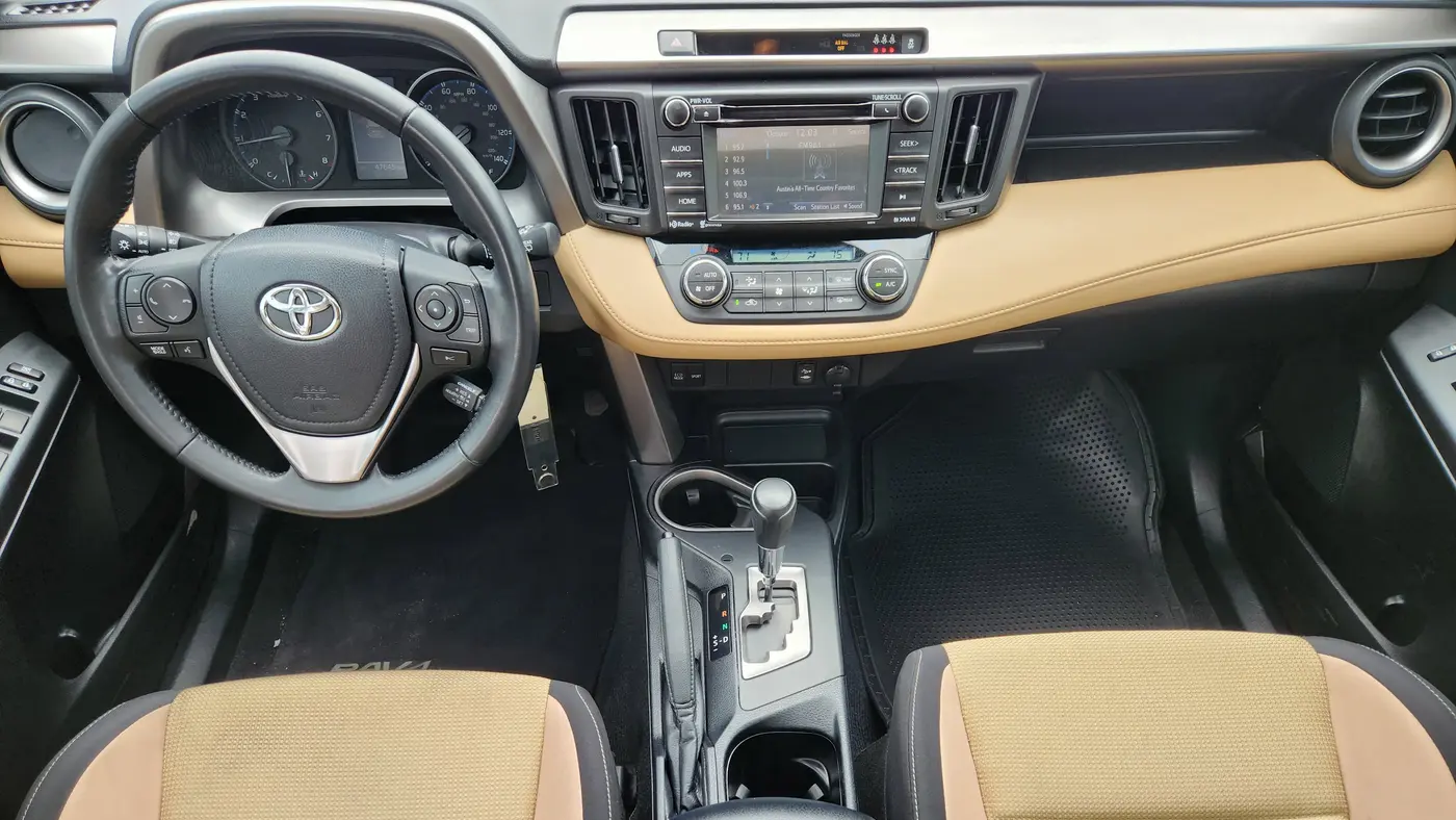 2017 Toyota RAV4 XLE