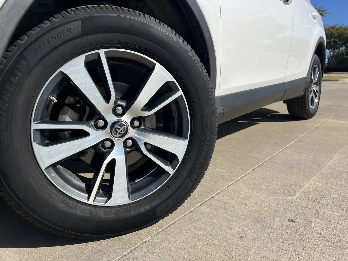 2018 Toyota RAV4 - $14,880