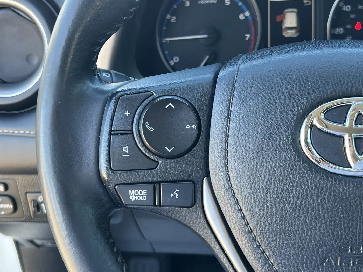 2018 Toyota RAV4 - $14,880