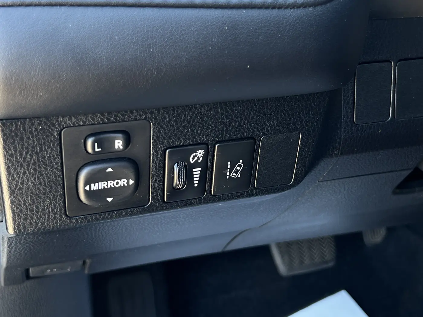 2018 Toyota RAV4 - $14,880
