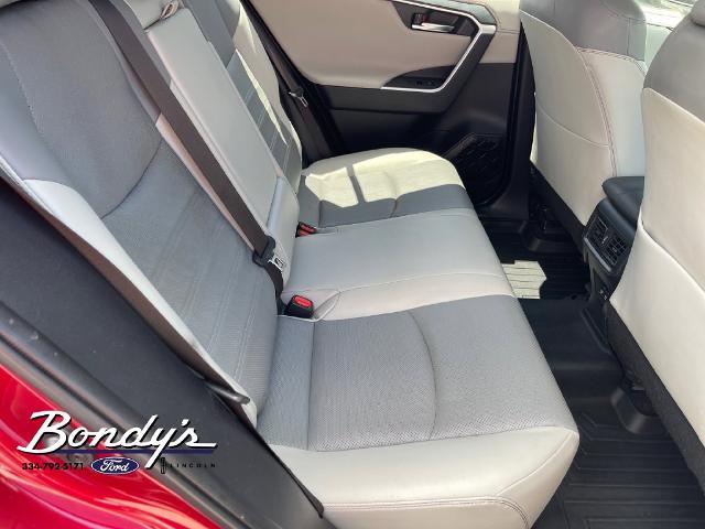 2019 Toyota RAV4 - $17,946