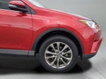 2017 RAV4 Thumbnail 31