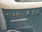 2017 RAV4 Thumbnail 16
