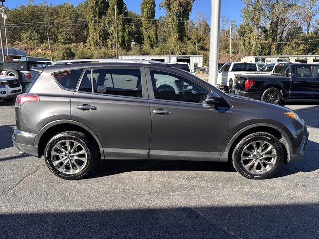2016 Toyota RAV4 - $16,990