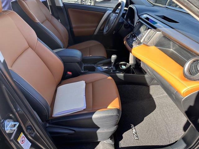 2016 Toyota RAV4 - $16,990
