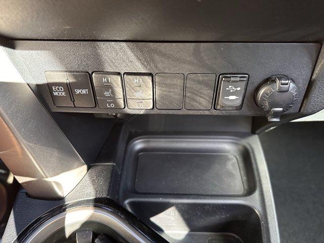 2016 Toyota RAV4 - $16,990