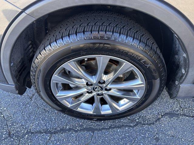 2016 Toyota RAV4 - $16,990